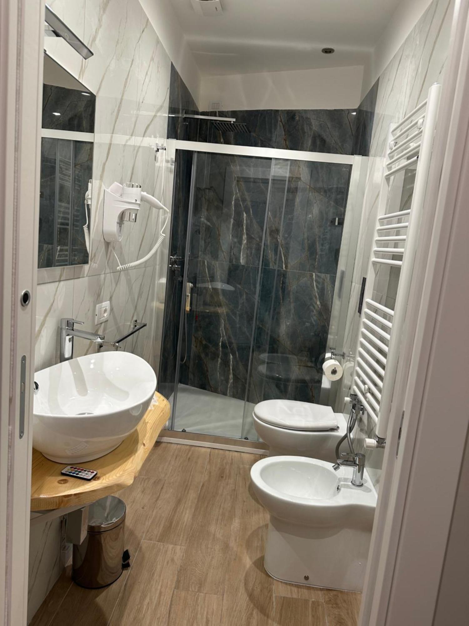 Dante Relais Hotel Napoli Bagian luar foto