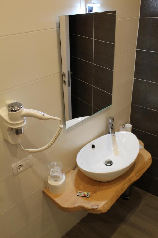 Dante Relais Hotel Napoli Bagian luar foto
